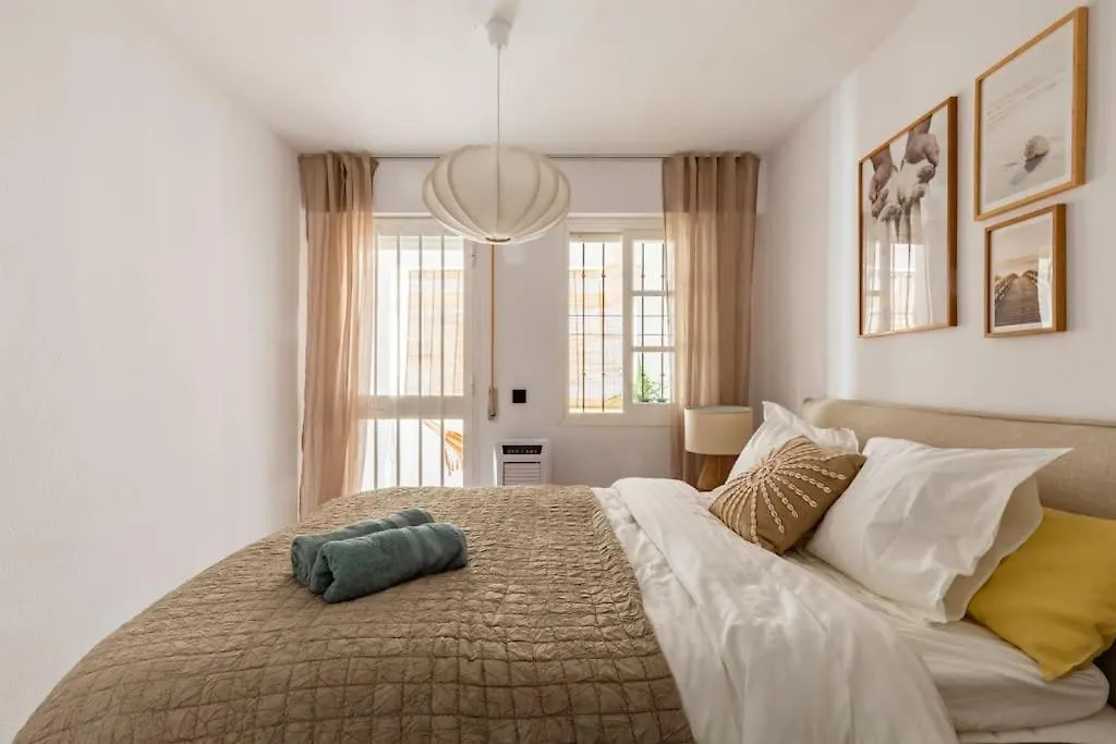 Eco Playa Suites - Beach & Golf! 베날마데나코스타 0*,