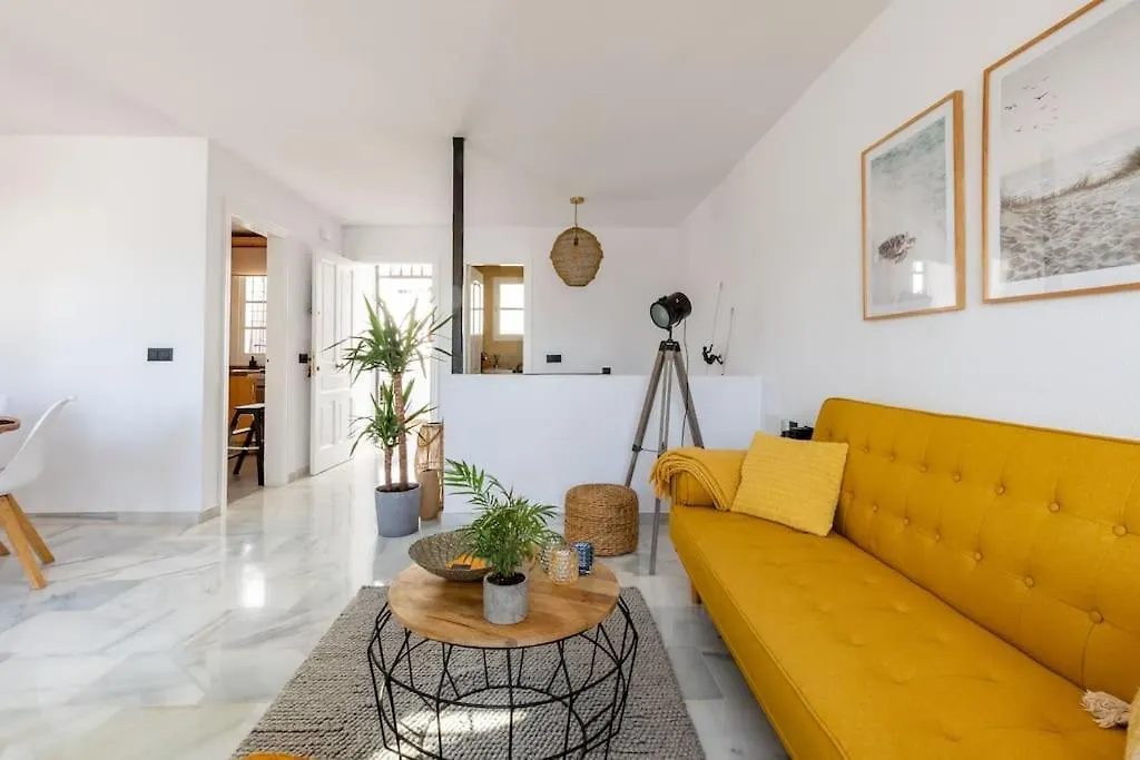 Eco Playa Suites - Beach & Golf! 베날마데나코스타 0*,  스페인