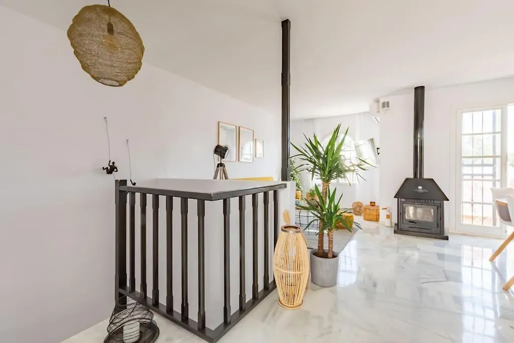 Eco Playa Suites - Beach & Golf! 베날마데나코스타 0*,  스페인