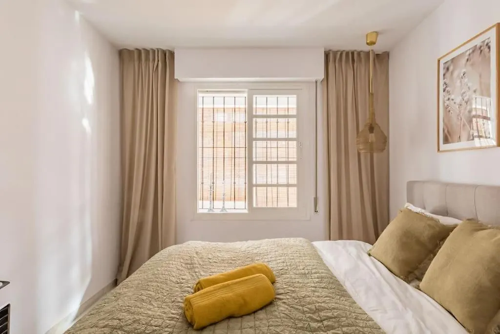 Eco Playa Suites - Beach & Golf! 베날마데나코스타 펜션