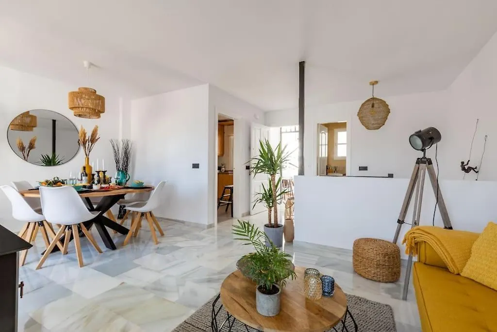Eco Playa Suites - Beach & Golf! 베날마데나코스타 0*,