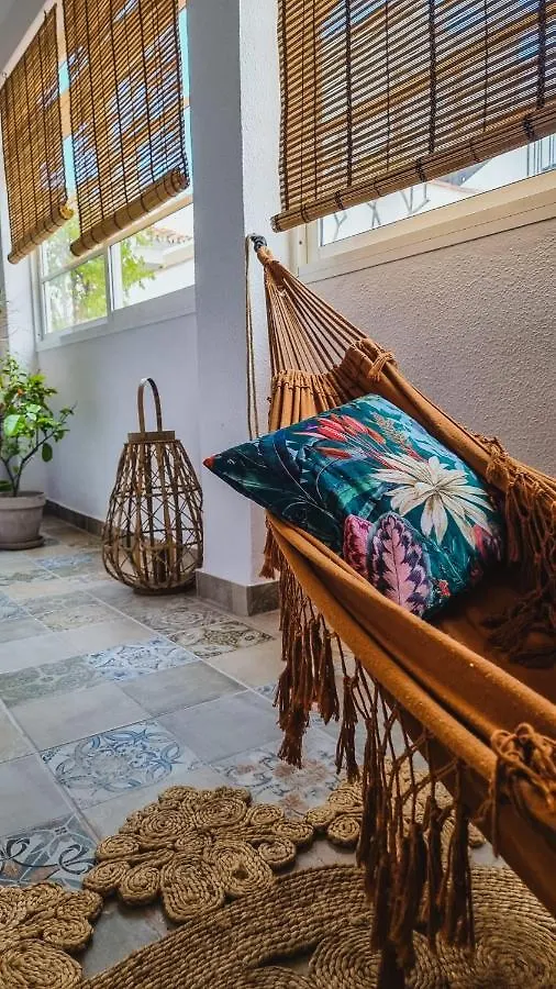Eco Playa Suites - Beach & Golf! 베날마데나코스타