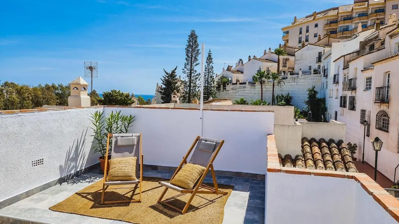 Eco Playa Suites - Beach & Golf! 베날마데나코스타